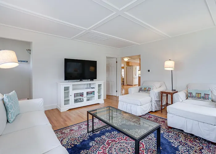 1 Mi To Beach! Family Gloucester Gem W/ Yard