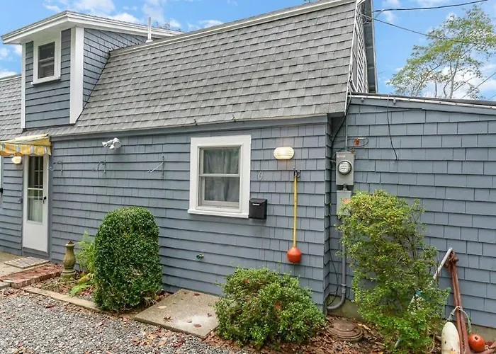 Walk To Good Harbor Ocean Views Open All Year
