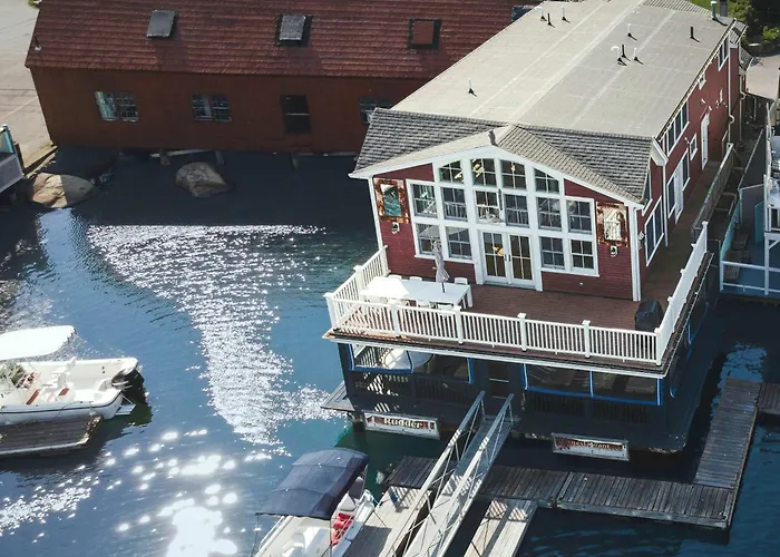 Stay At Smith Cove